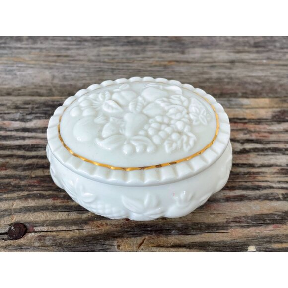 Vintage 1990s Lenox Porcelain Trinket Box Embossed Fruit - Picture 8 of 8